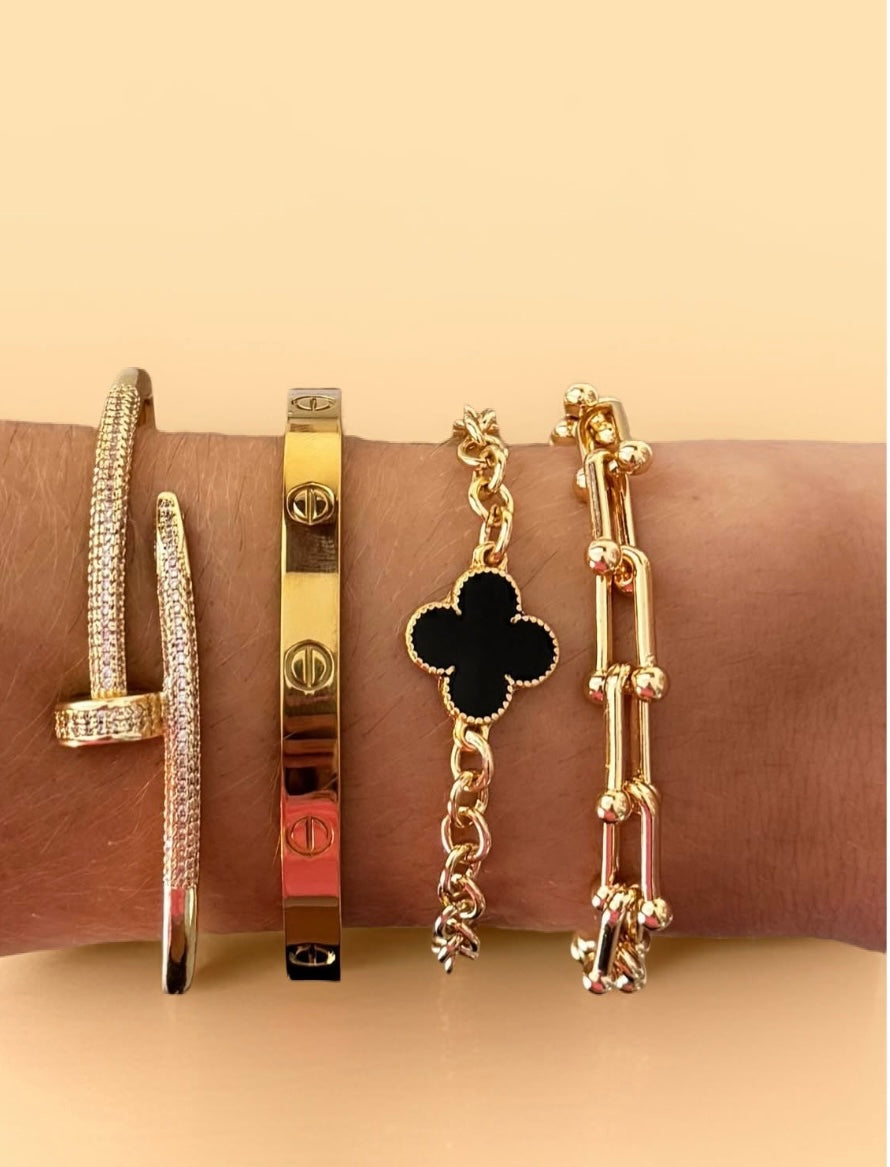 MIX de pulseiras inspiração de luxo