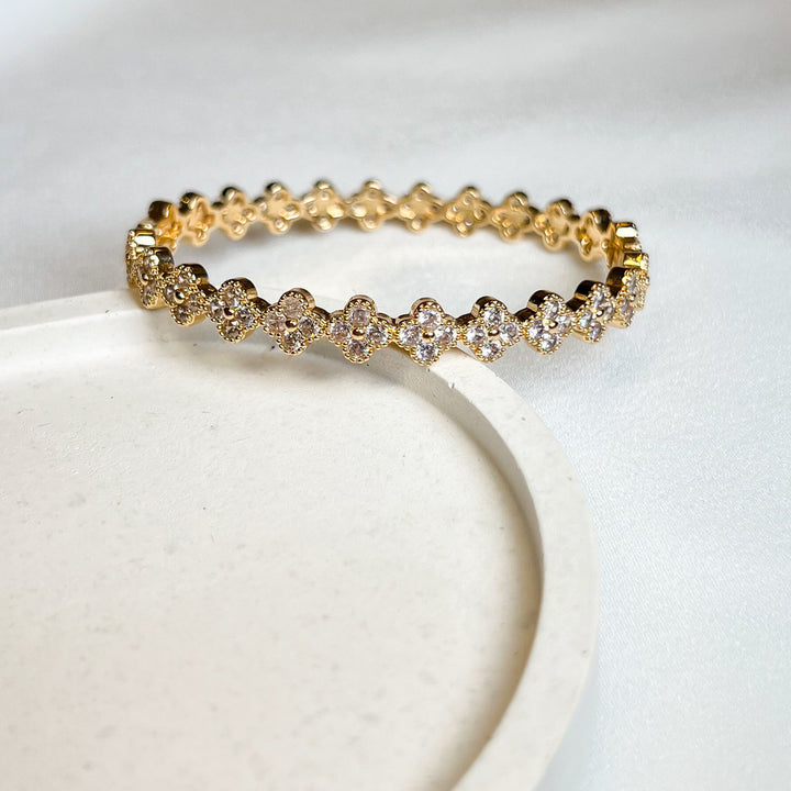 Bracelete Toda em Trevo Cravejado