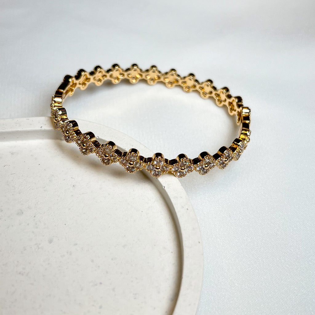 Bracelete Toda em Trevo Cravejado