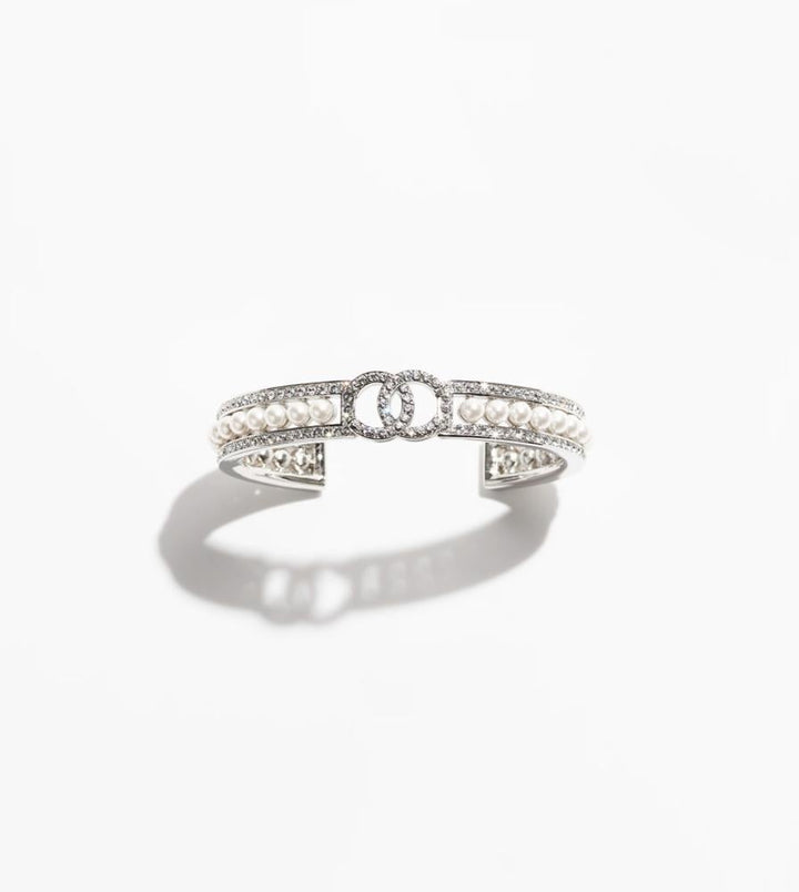 Bracelete Inspiração CN com Pérolas