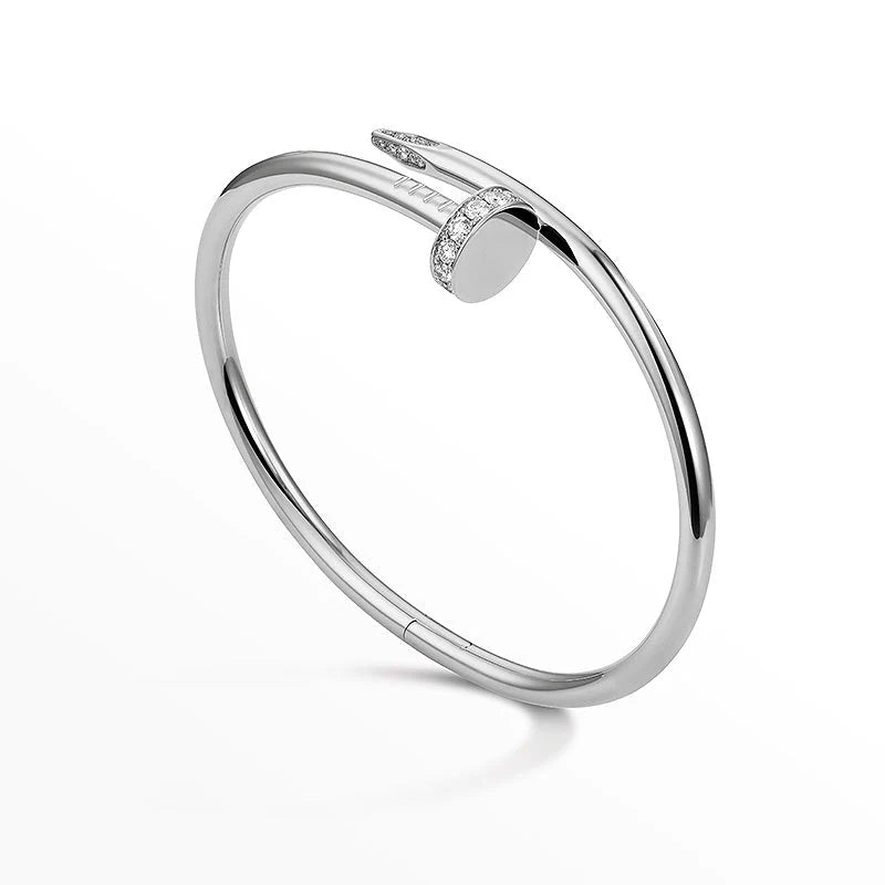Bracelete Prego Ponta Cravejada Banhado a Ouro 18k