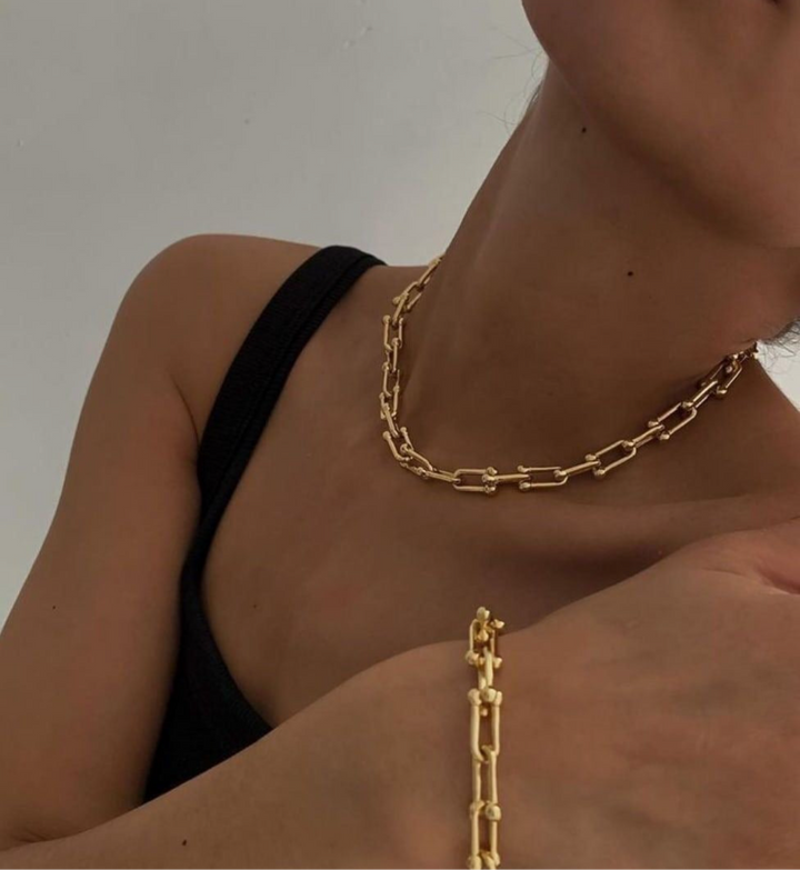 Conjunto Colar e Pulseira Inspiração TIFF Elos Dourado