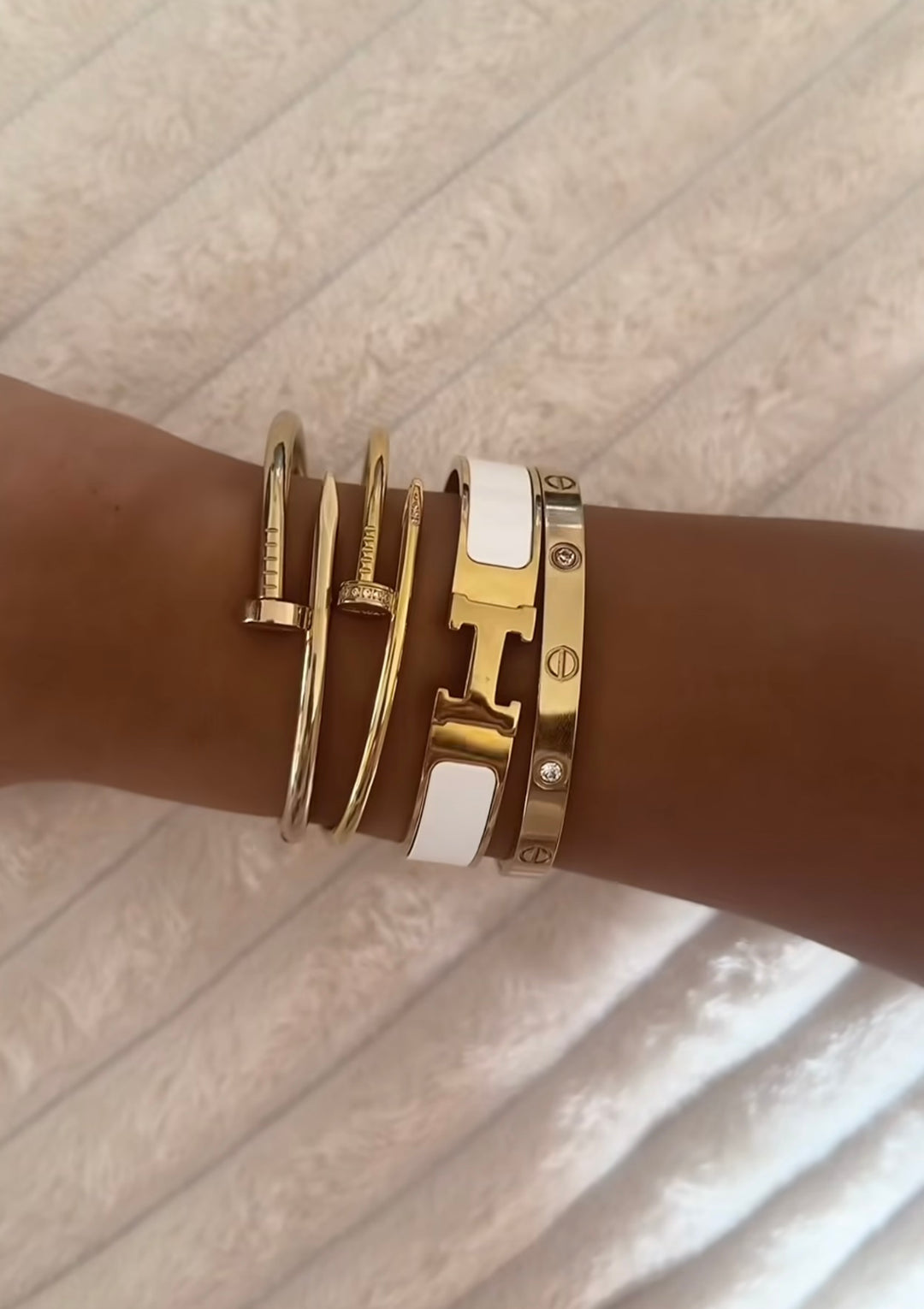 Bracelete Inspiração H Branco