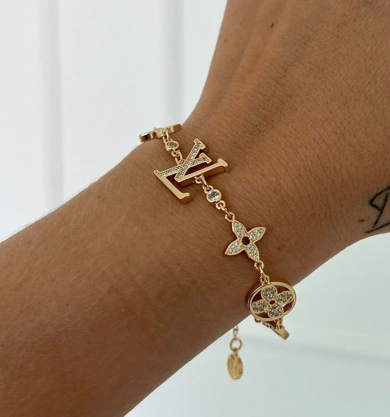 Conjunto Colar e Pulseira LV Clássico Semijoia | Banhado a Ouro 18k
