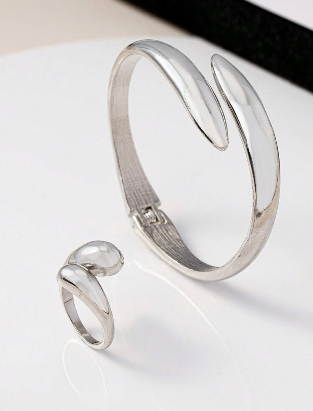 Conjunto Bracelete e Anel Minimalista